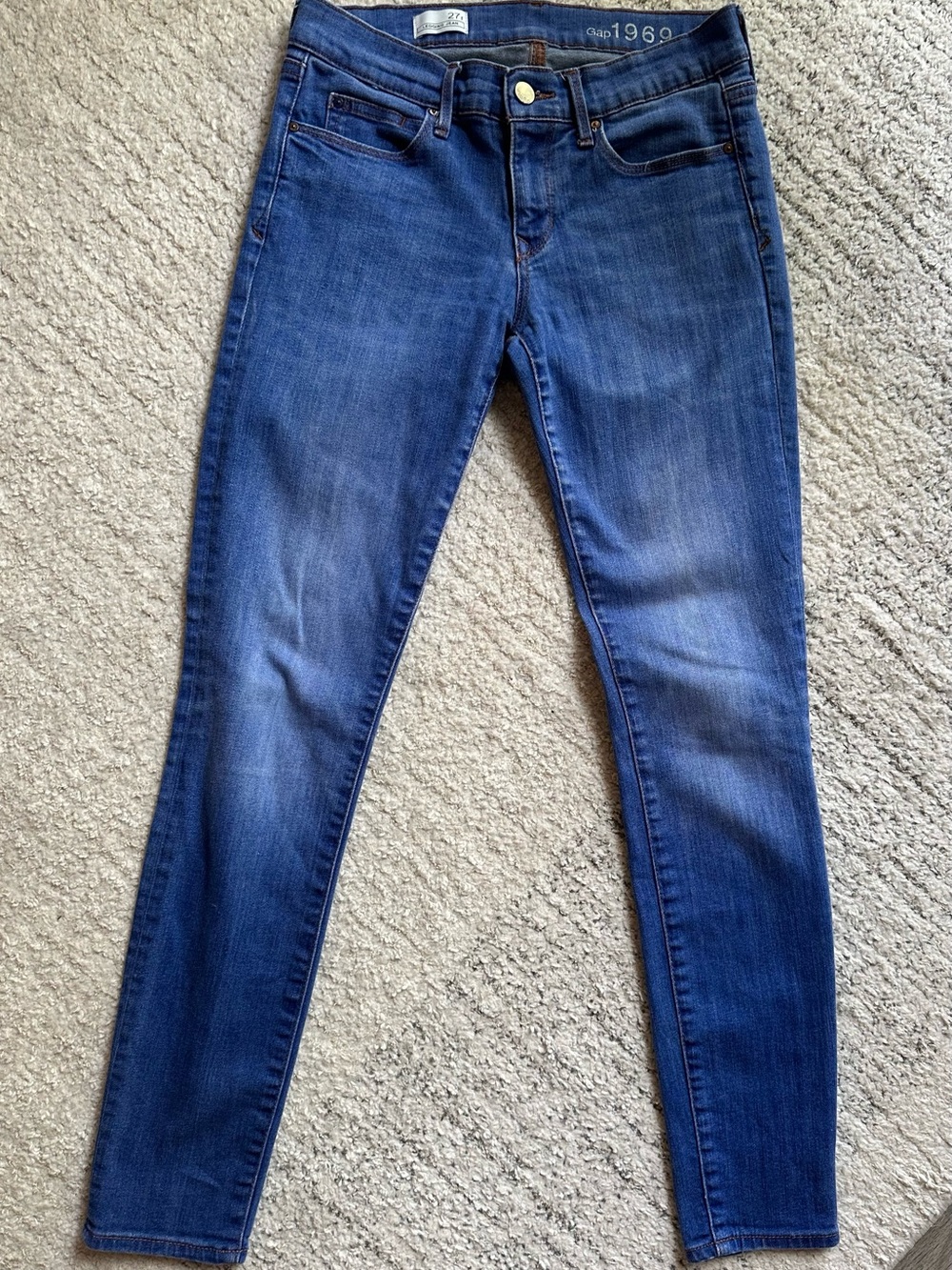 GAP Women's Skinny Jeans in Dark Blue Wash